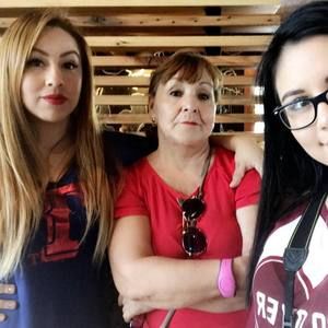 Meet your Posher, Nohemi